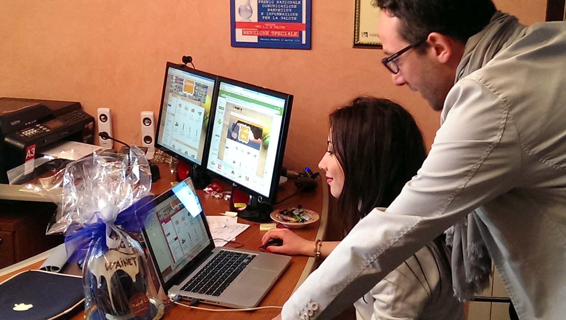 formazione wainet davanti ai computer wainet web agency teramo abruzzo
