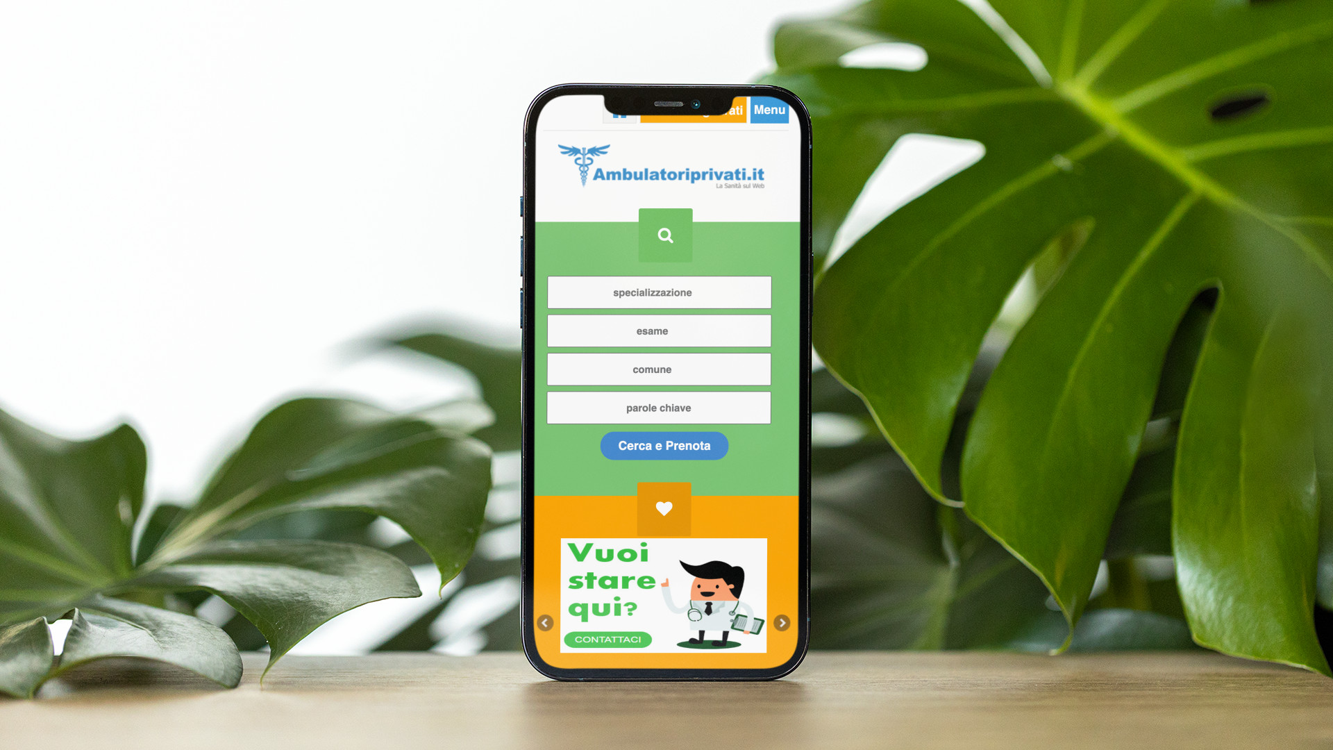IPhone che mostra il sito web in modalità mobile responsive di Ambulatori Privati