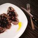 Filetto di maiale con salsa di amarene del Ristorante La Tacchinella
