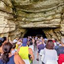 Grotte Marine di Vieste nel Gargano durante escursione Motobarche Leonarda