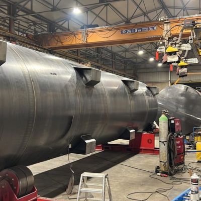 Serbatoi per carburante ItalTanx durante lavorazione aziendale