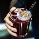 Cocktail vino rosso gassosa e lime Scuppoz su Instagram a Teramo in Abruzzo