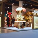 Stand Bruco in fiera con lampade, piante e mobili