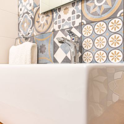 Lavandino design stanza Bed and Breakfast Duccio al Mare camere vacanze estive a Vieste nel Gargano