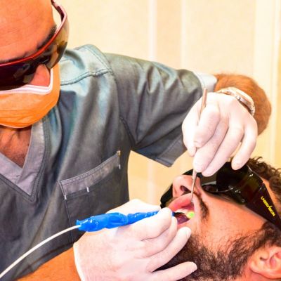 Tecnica Lasera Cura Del Dente Studio Dentistico Sacripante Teramo Cermignano