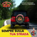 Grafica Gran Sasso Gomme con fuoristrada e slogan Sempre sulla tua strada