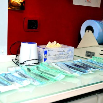 Strumenti E Ferri Per Pulizia Sterilizzati Studio Dentistico Sacripante Teramo Cermignano