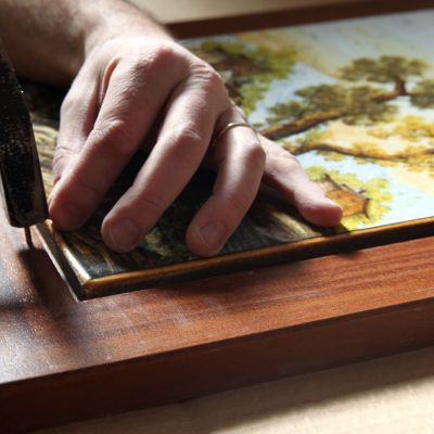 Cornice Di Legno Paesaggio Dipinto A Mano Su Maiolica Ceramica Di Castelli De Fabritiis