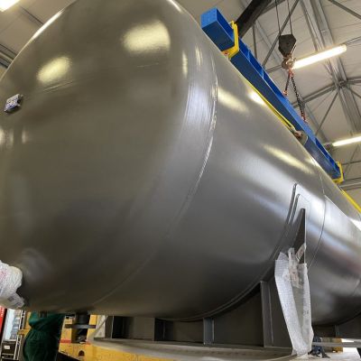 Serbatoi per carburante ItalTanx durante lavorazione aziendale