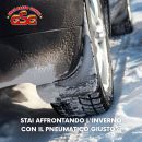 Grafica con pneumatico invernale sulla neve e invito al controllo