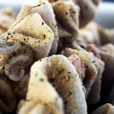 Spiedini di pesce surgelati con erbe aromatiche
