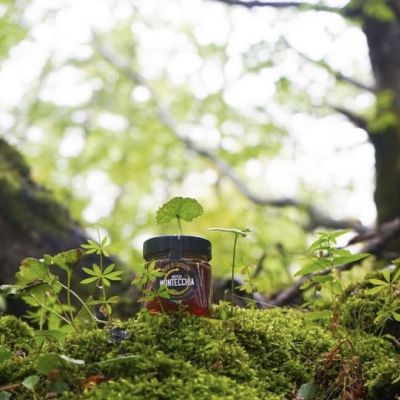 Confezione miele in natura Bottega Montecchia su Instagram a Teramo in Abruzzo